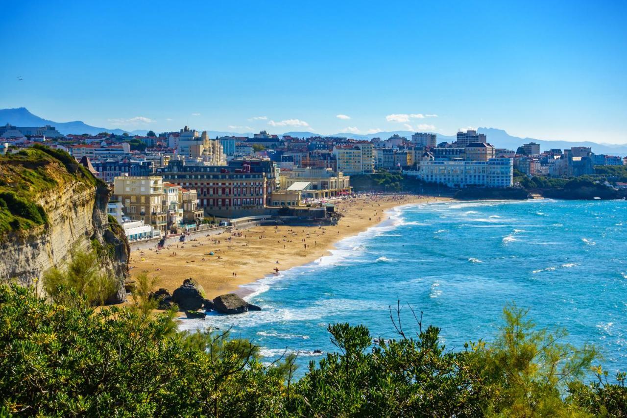 Nemea Appart Hotel Les Hauts De Milady Biarritz Exteriör bild